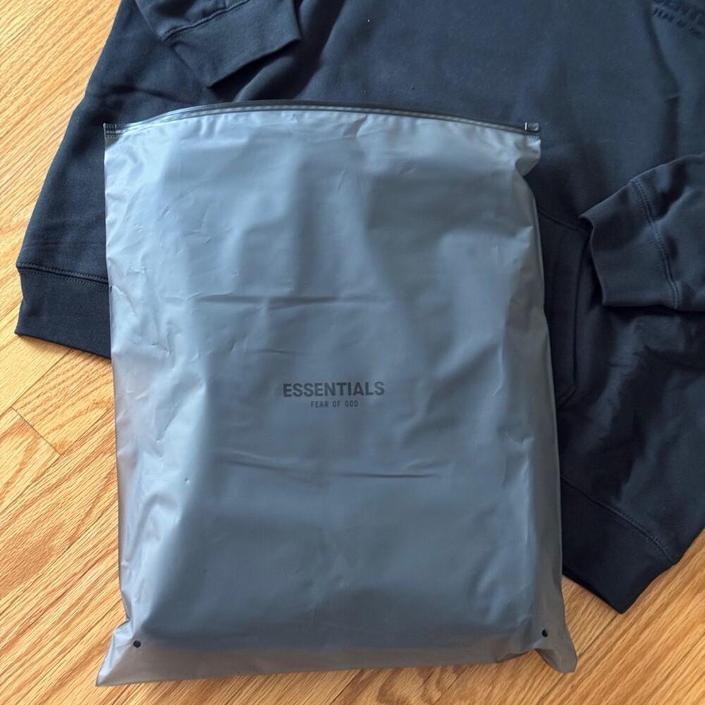 Fear of God ESSENTIALS Hoodie | Stretch Limo | NWT - Picture 7 of 7